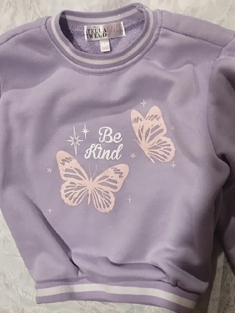 EUC Stella Tweed Lavender 'Be Kind' Butterfly Sweatshirt VGC Size 4.